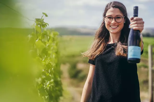 Im Bild: Laura Weber, Weingut Weber (Foto)